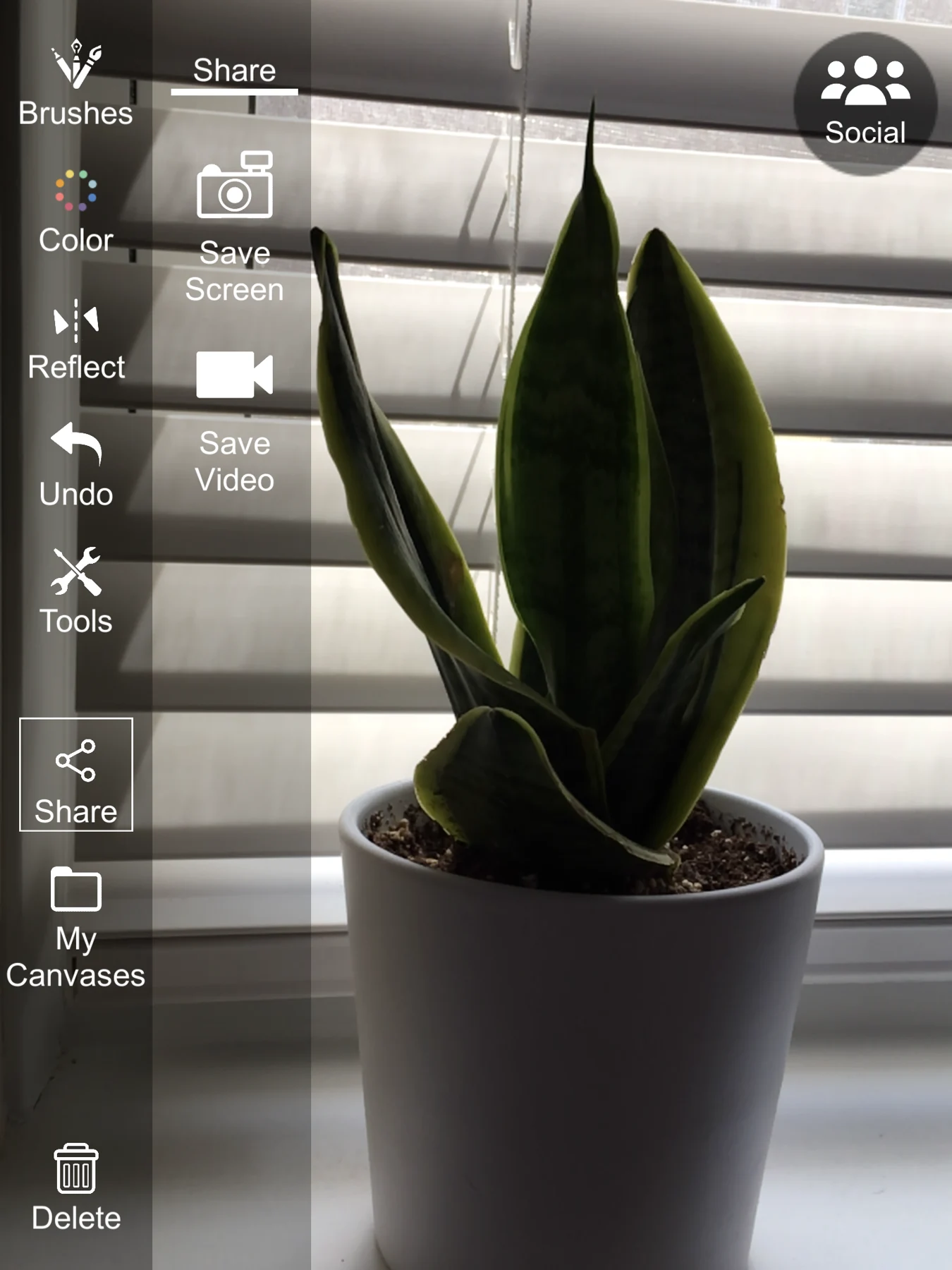 Drawlight app screenshot with drawing and session controls